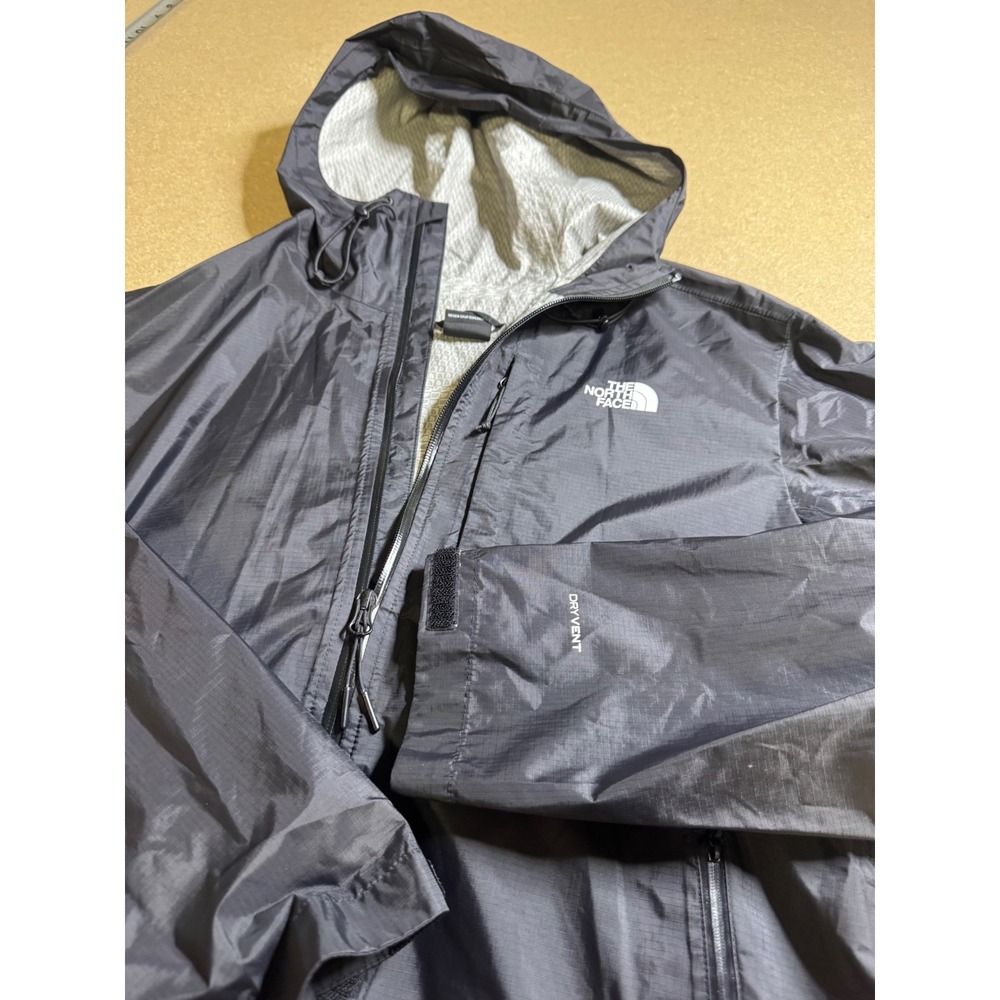 The North Face Mens DryVent Rain Jacket Black Hooded Waterproof Shell Medium - Picture 2 of 10